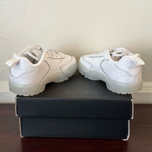 Cardi B X Reebok leather platform sneaker size 7 new - Picture 10 of 16